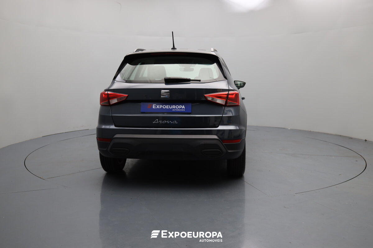 seat-arona-2023-gasolina-999cc