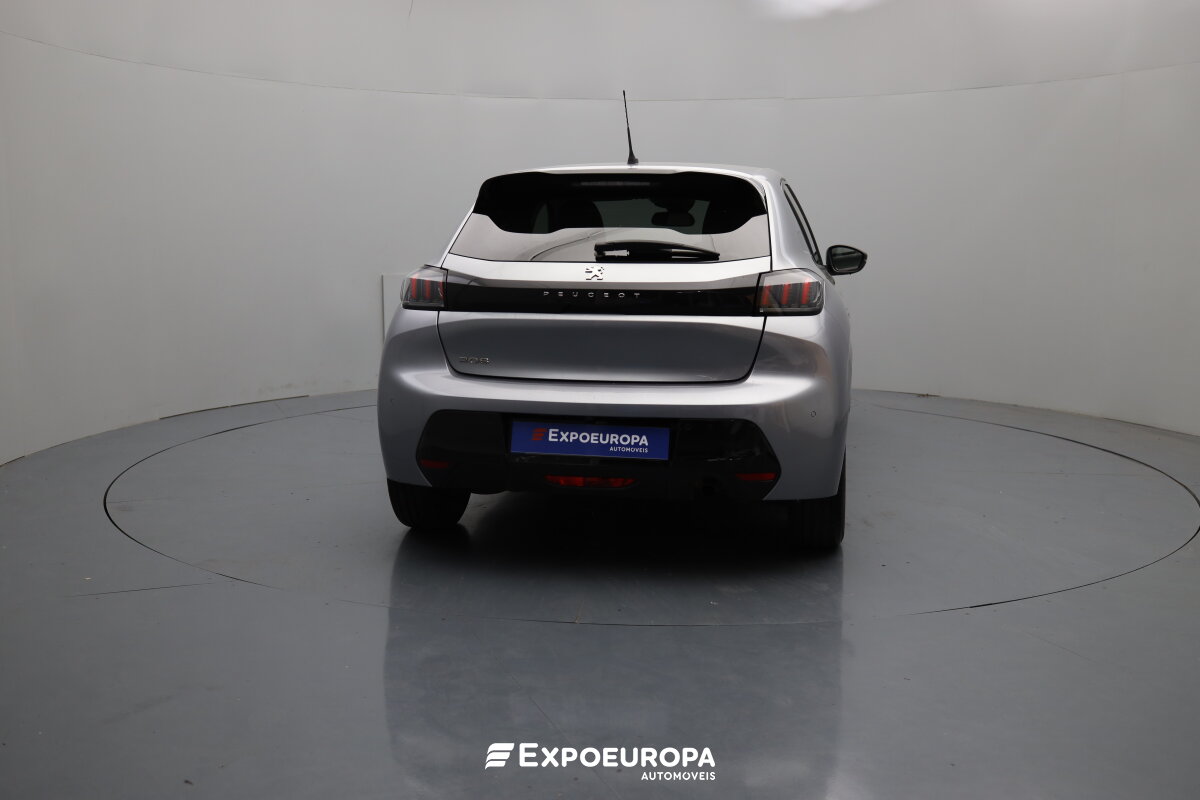 peugeot-208-2023-gasolina-1199cc