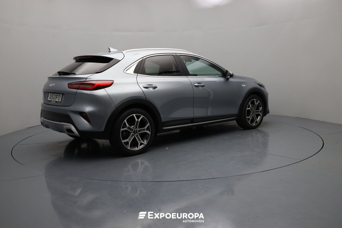 kia-xceed-2022-gasolina-998cc