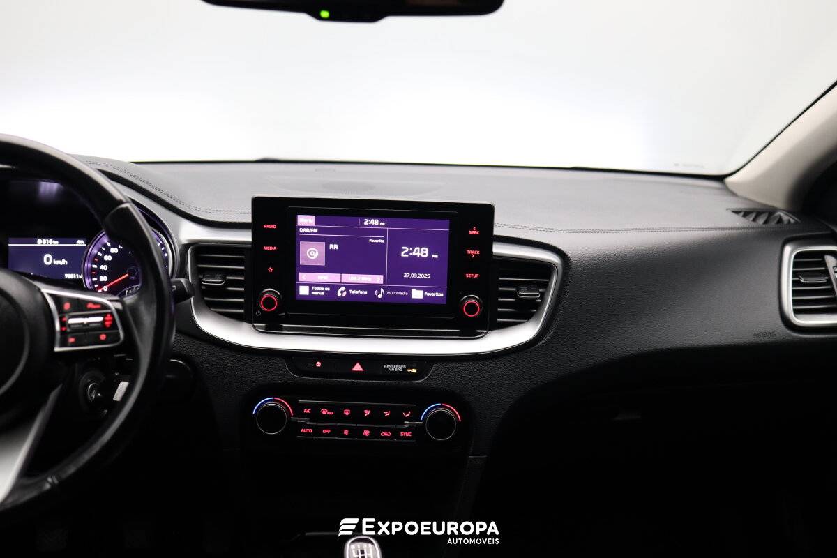 kia-xceed-2022-gasolina-998cc