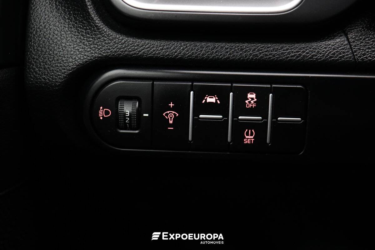 kia-xceed-2022-gasolina-998cc
