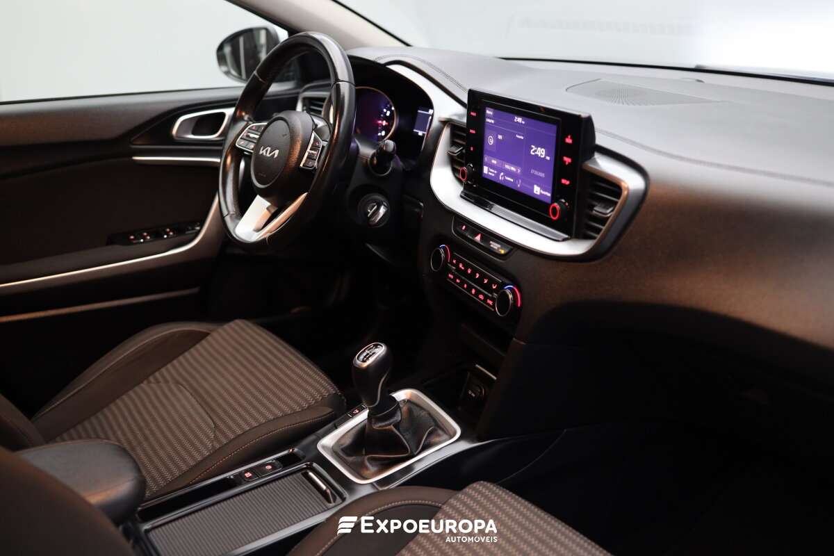 kia-xceed-2022-gasolina-998cc