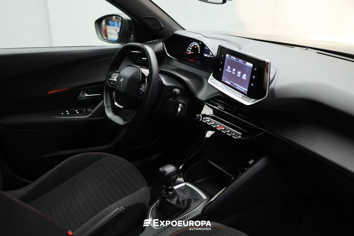 peugeot-2008-2022-gasolina-1199cc