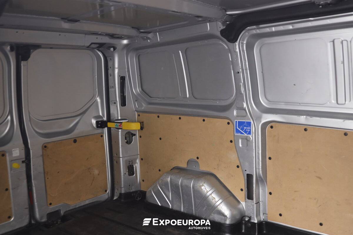 ford-transit-2022-hibrido-a-gasolina-996cc