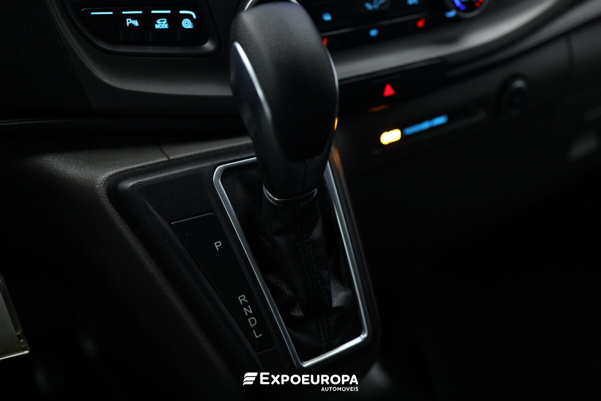 ford-transit-2022-hibrido-a-gasolina-996cc