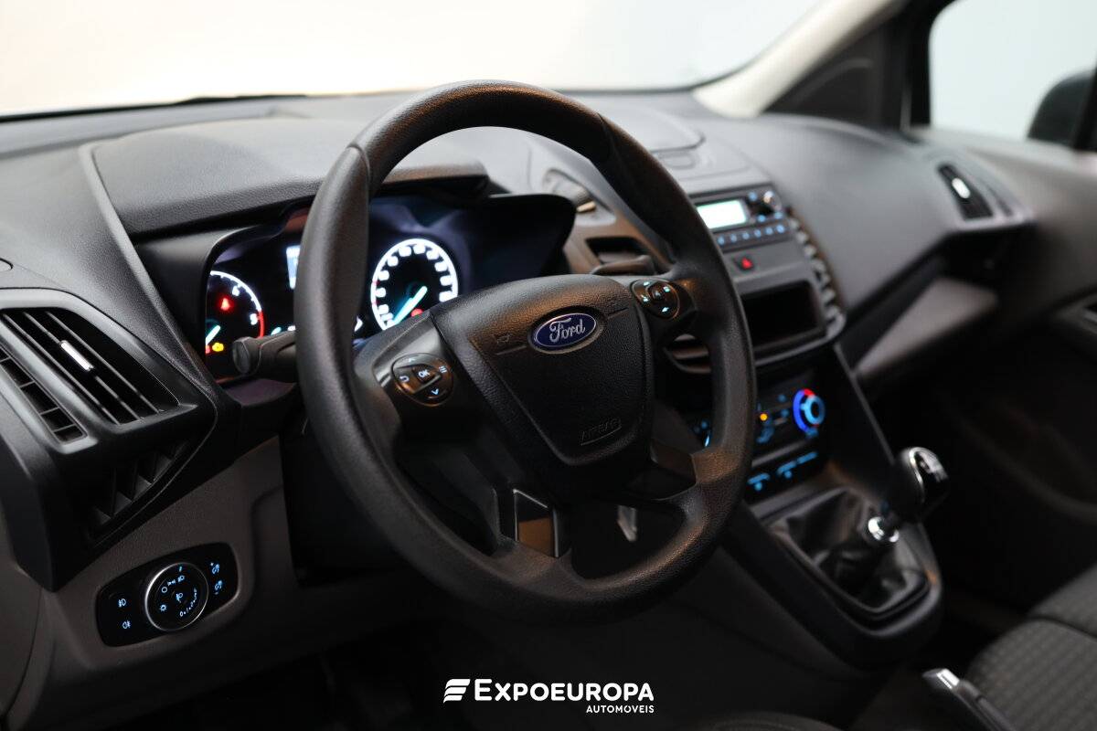 ford-transit-2023-diesel-1499cc