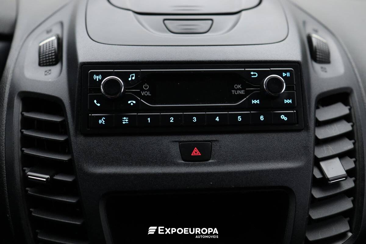 ford-transit-2023-diesel-1499cc