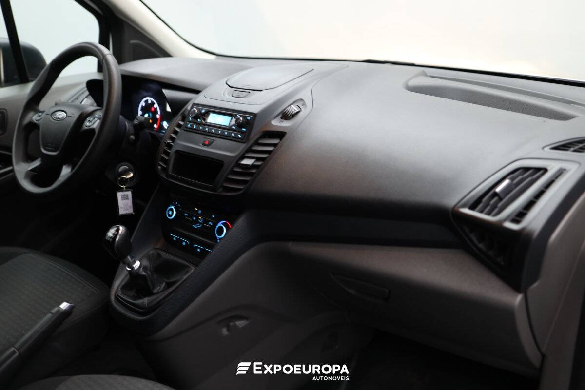 ford-transit-2023-diesel-1499cc