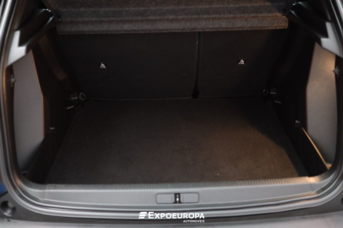 peugeot-2008-2023-gasolina-1199cc
