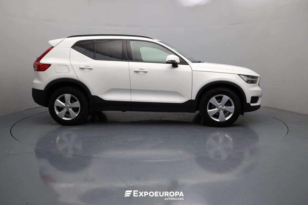 volvo-xc40-2021-diesel-1969cc