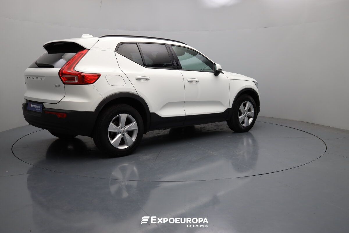 volvo-xc40-2021-diesel-1969cc