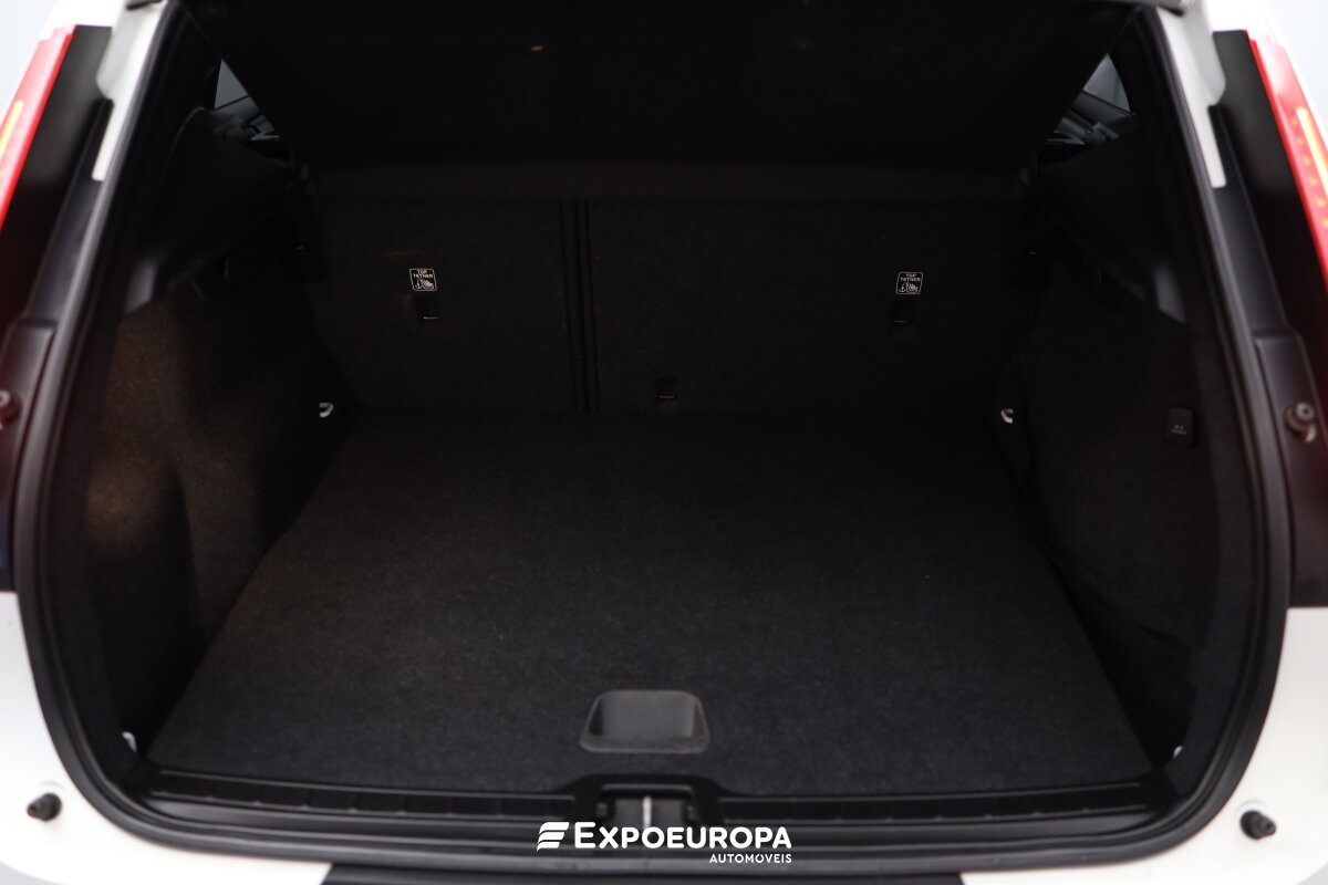 volvo-xc40-2021-diesel-1969cc