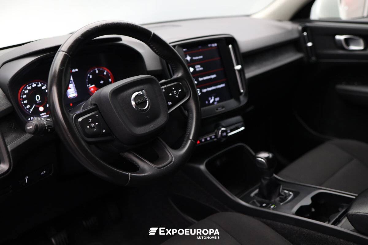 volvo-xc40-2021-diesel-1969cc