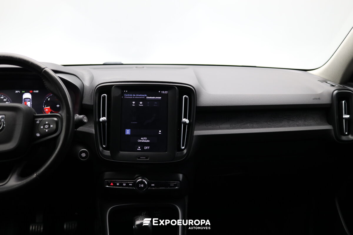 volvo-xc40-2021-diesel-1969cc
