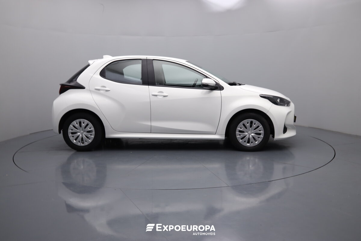 toyota-yaris-2022-gasolina-1490cc