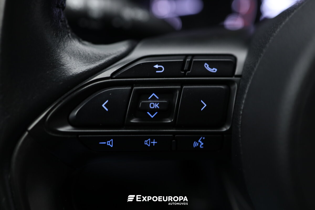 toyota-yaris-2022-gasolina-1490cc