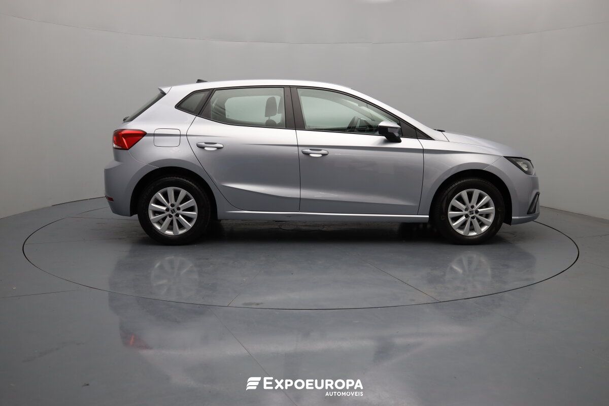 seat-ibiza-2023-gasolina-999cc