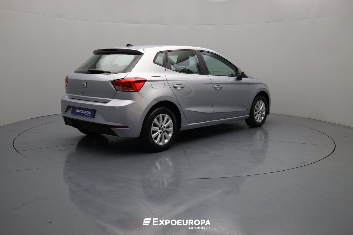 seat-ibiza-2023-gasolina-999cc