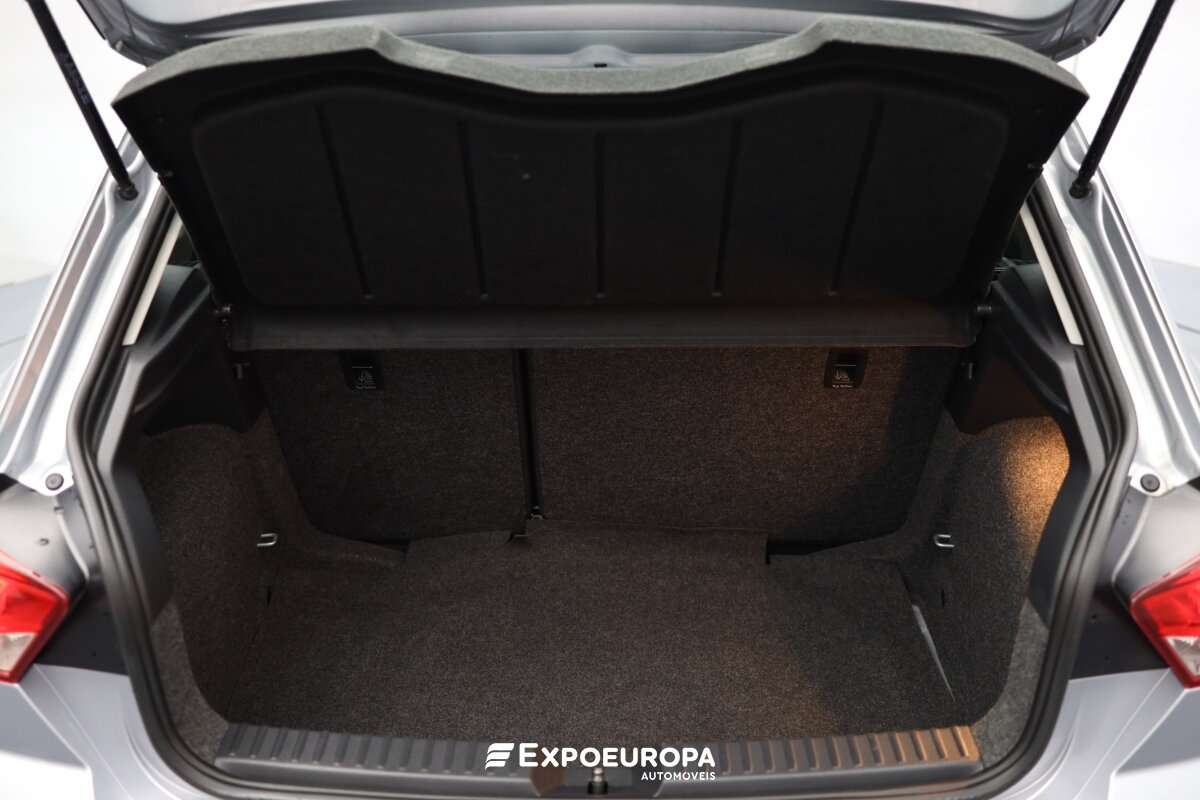 seat-ibiza-2023-gasolina-999cc