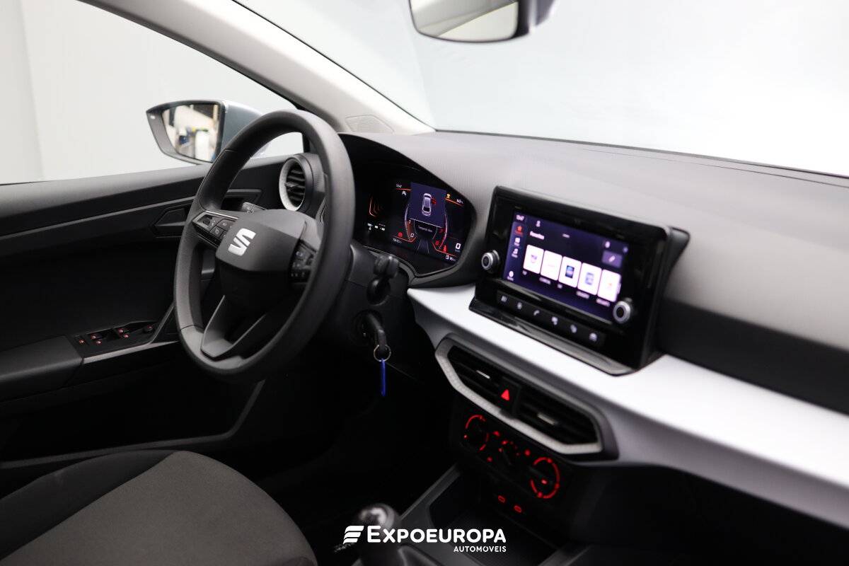 seat-ibiza-2023-gasolina-999cc