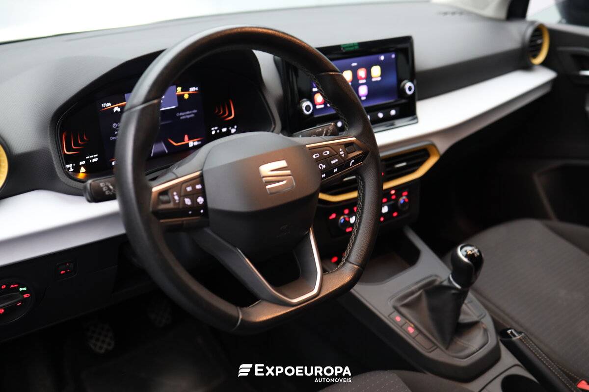 seat-ibiza-2023-gasolina-999cc