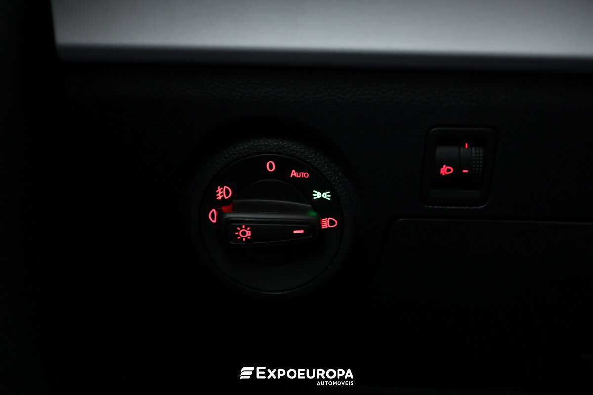 seat-ibiza-2023-gasolina-999cc