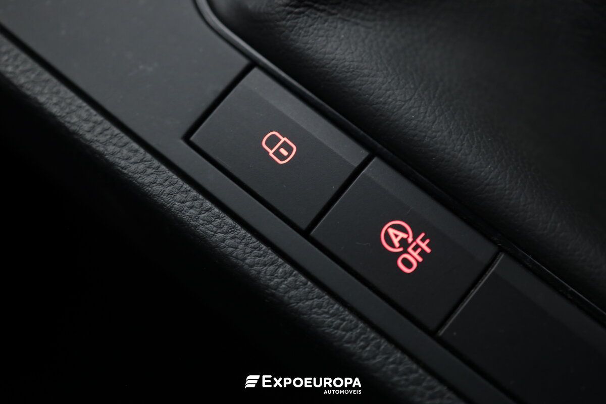 seat-ibiza-2023-gasolina-999cc