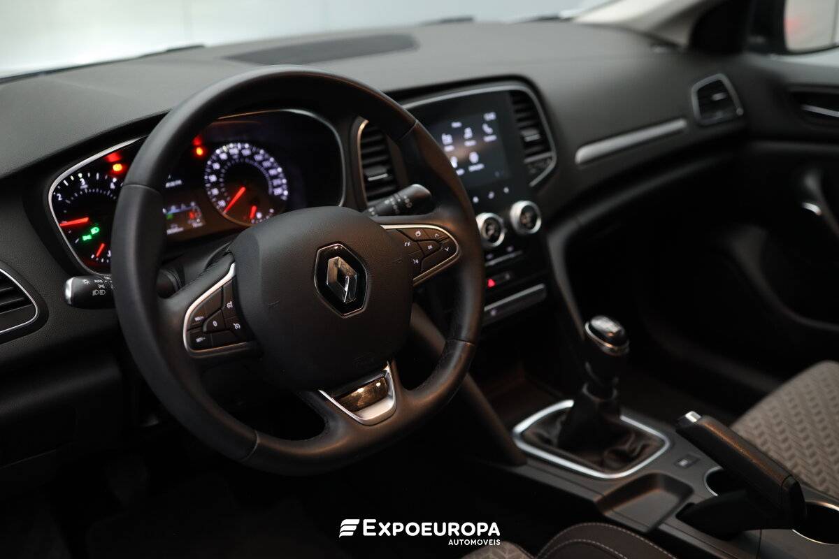 renault-megane-2022-diesel-1461cc