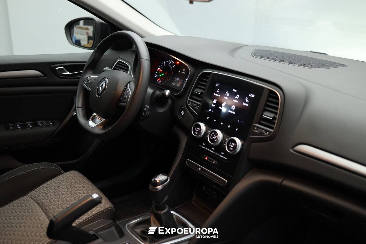 renault-megane-2022-diesel-1461cc