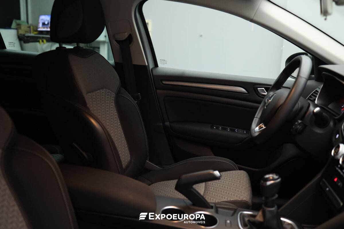 renault-megane-2022-diesel-1461cc