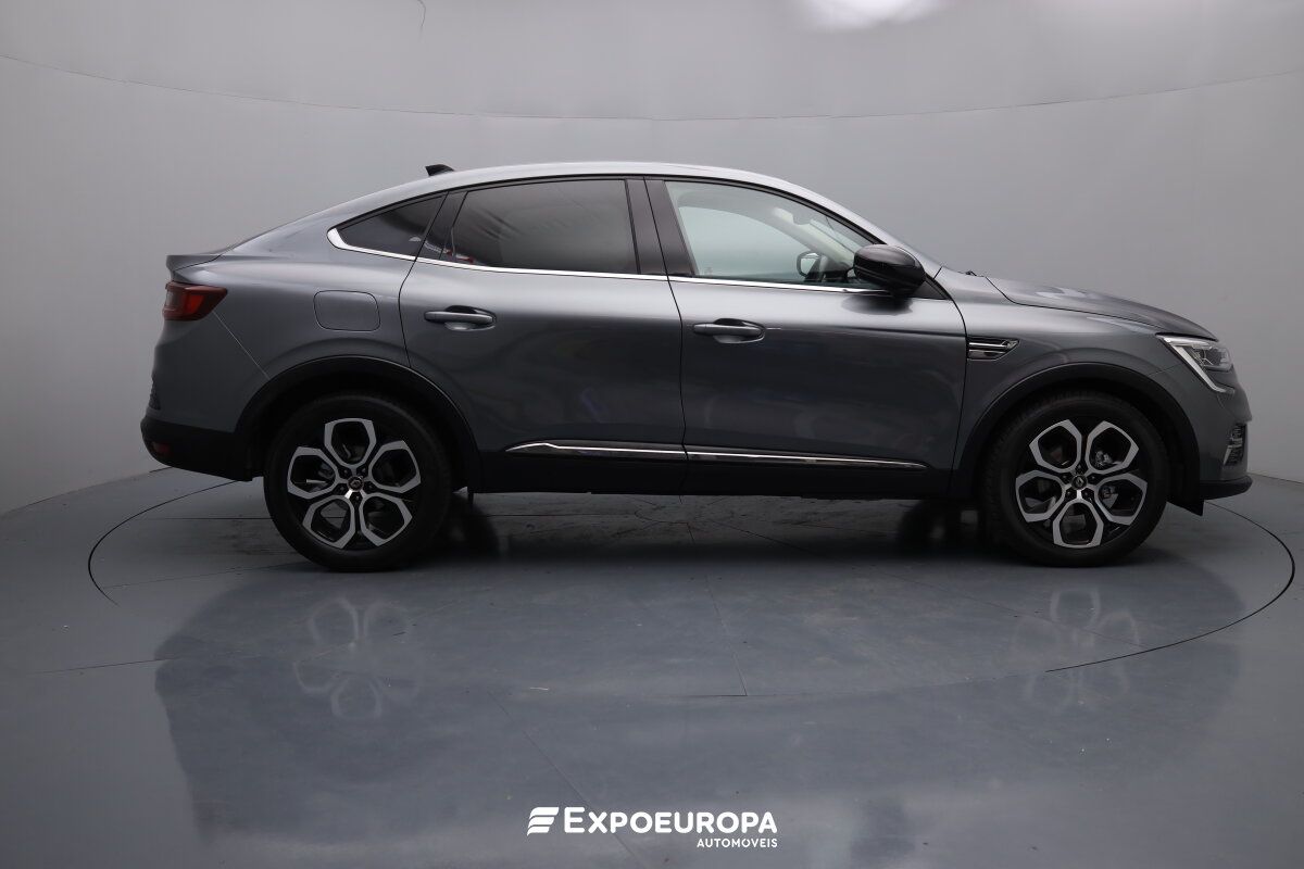 renault-arkana-2023-hibrido-a-gasolina-1332cc