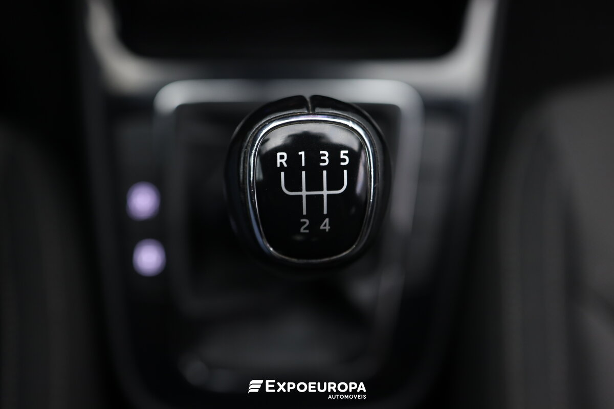 skoda-fabia-2023-gasolina-999cc