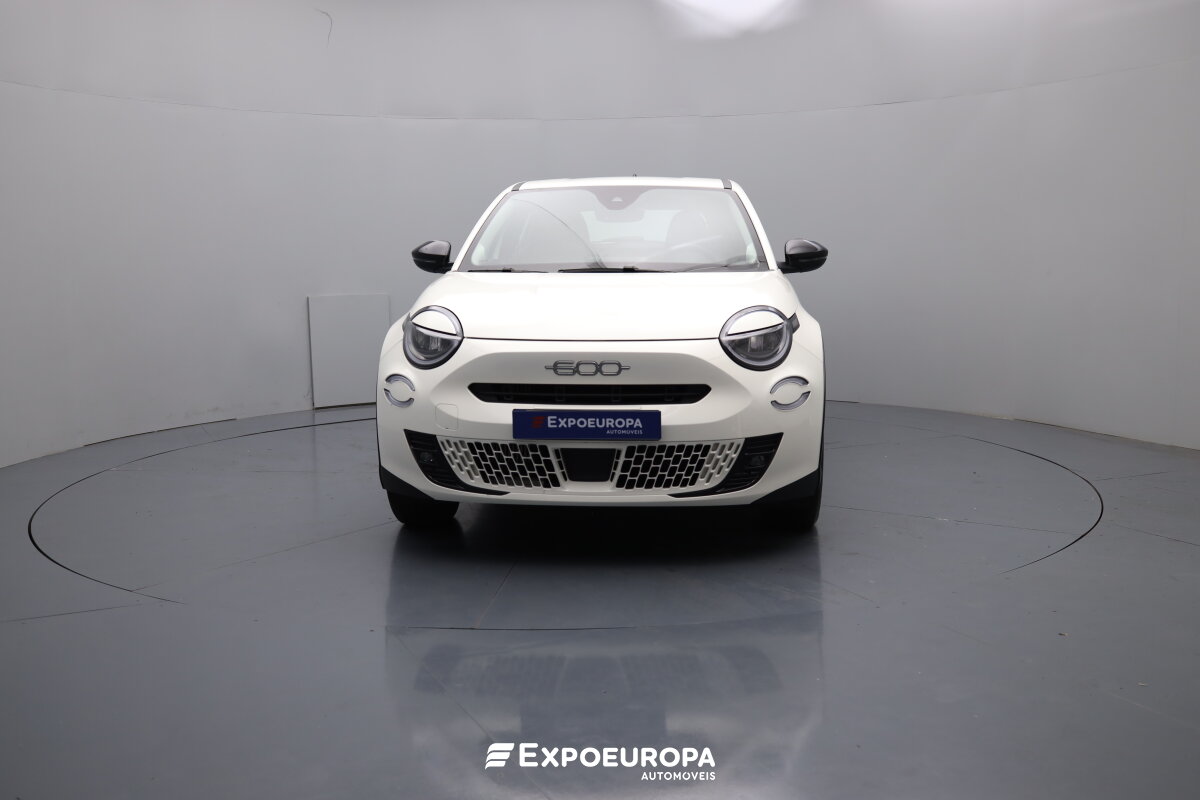fiat-600-2025-hibrido-a-gasolina-1199cc