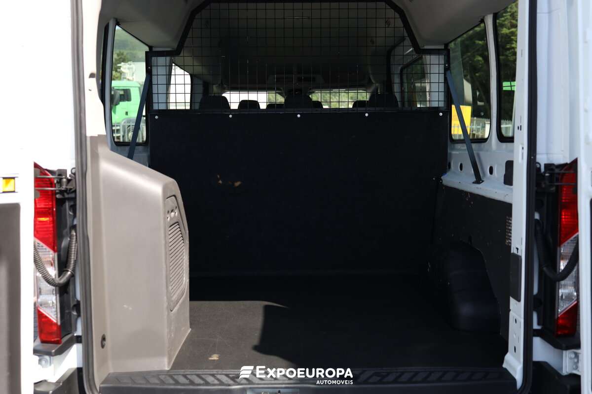 ford-transit-2023-diesel-1995cc