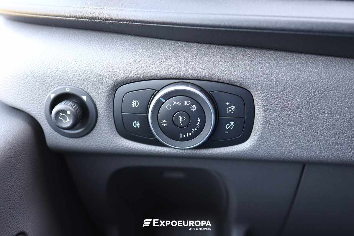 ford-transit-2023-diesel-1995cc