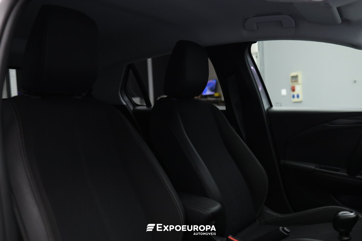 opel-corsa-2023-diesel-1499cc