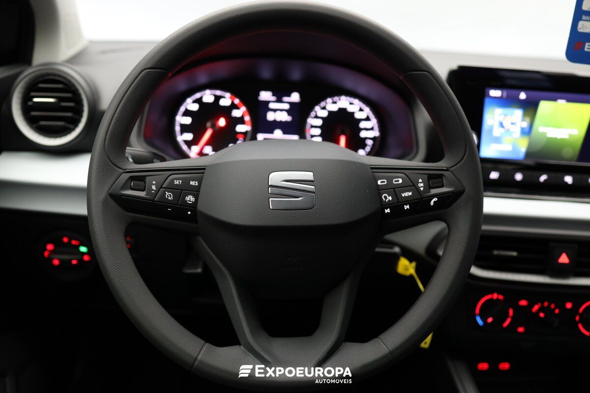 seat-ibiza-2023-gasolina-999cc