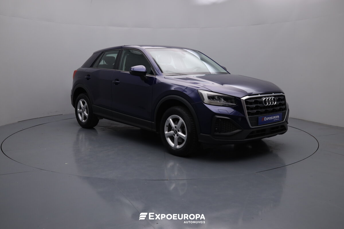 audi-q2-2023-gasolina-999cc