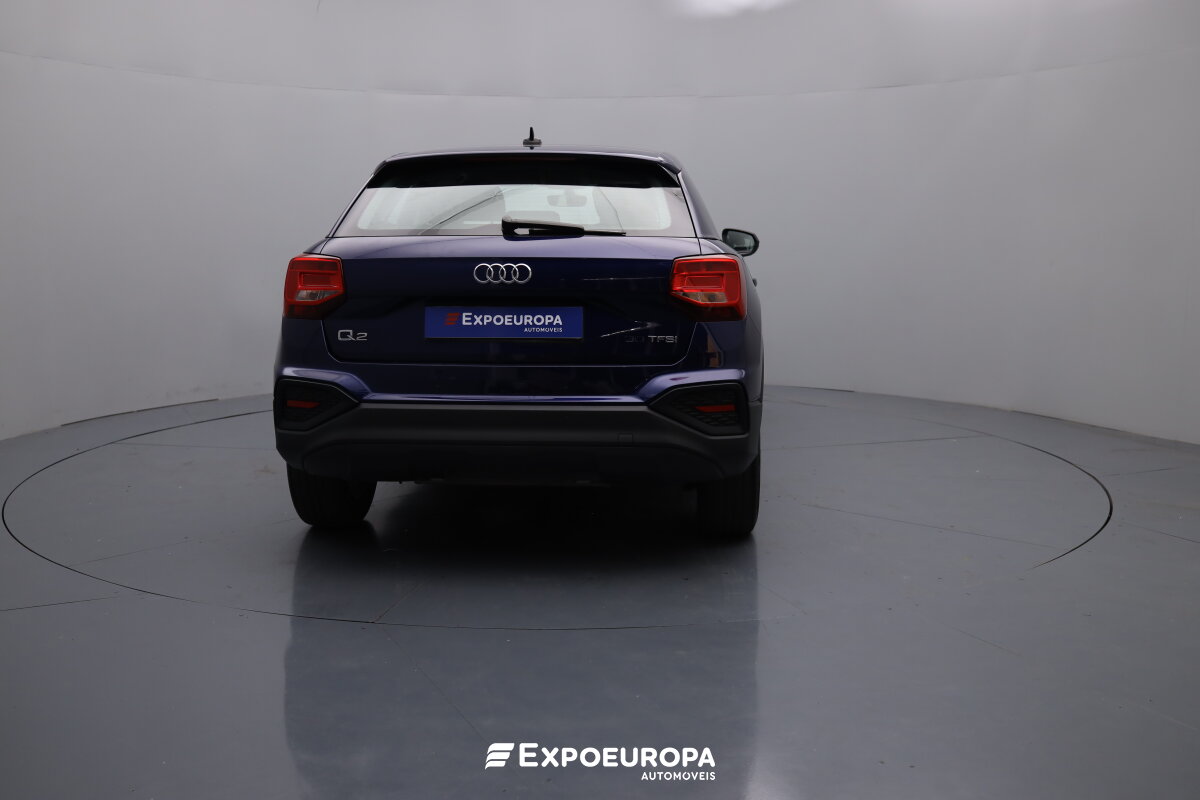 audi-q2-2023-gasolina-999cc