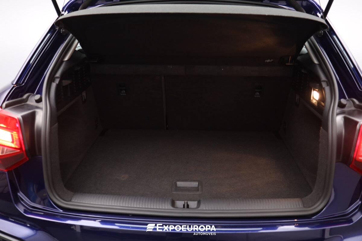 audi-q2-2023-gasolina-999cc