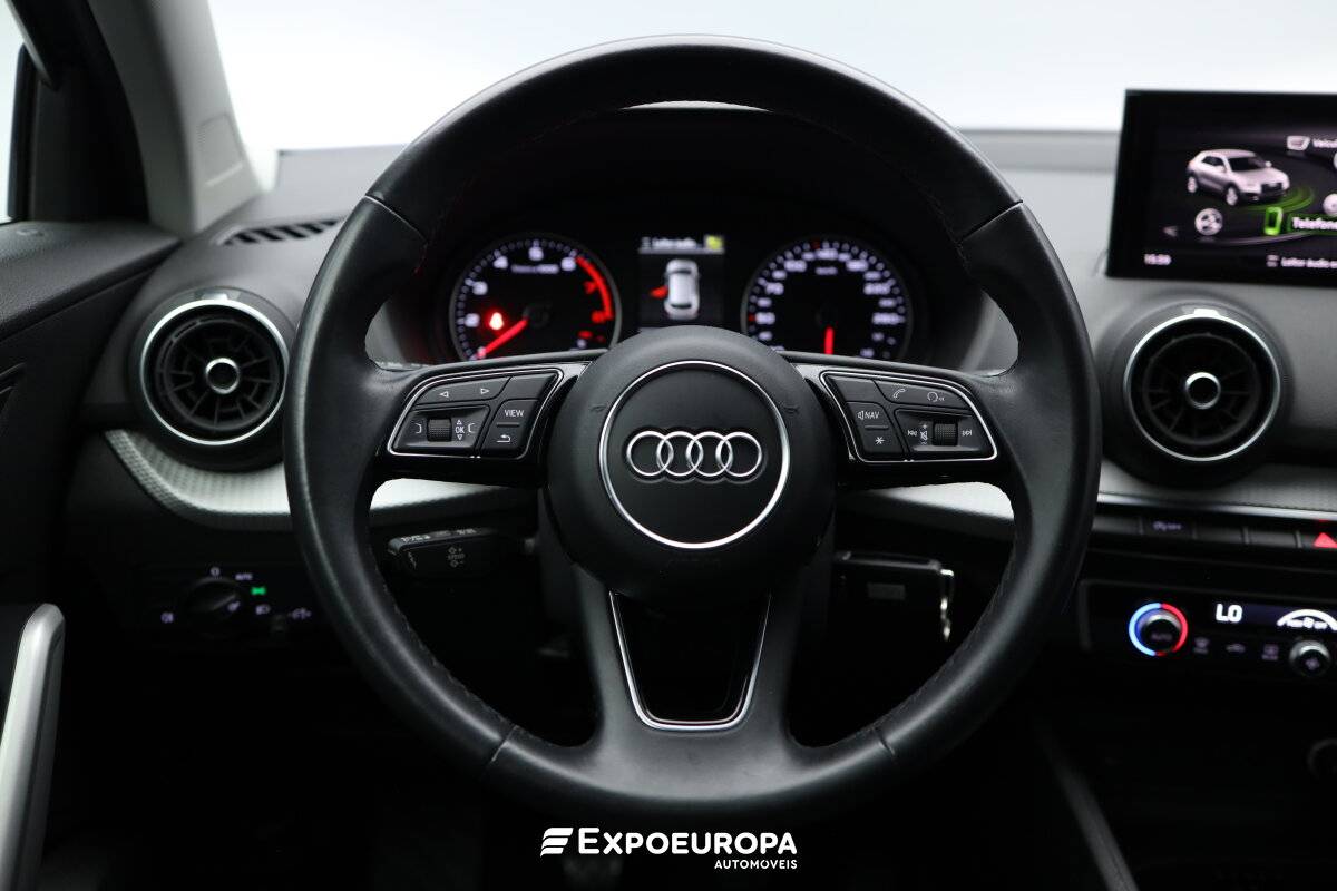 audi-q2-2023-gasolina-999cc