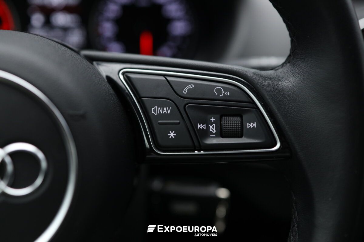 audi-q2-2023-gasolina-999cc