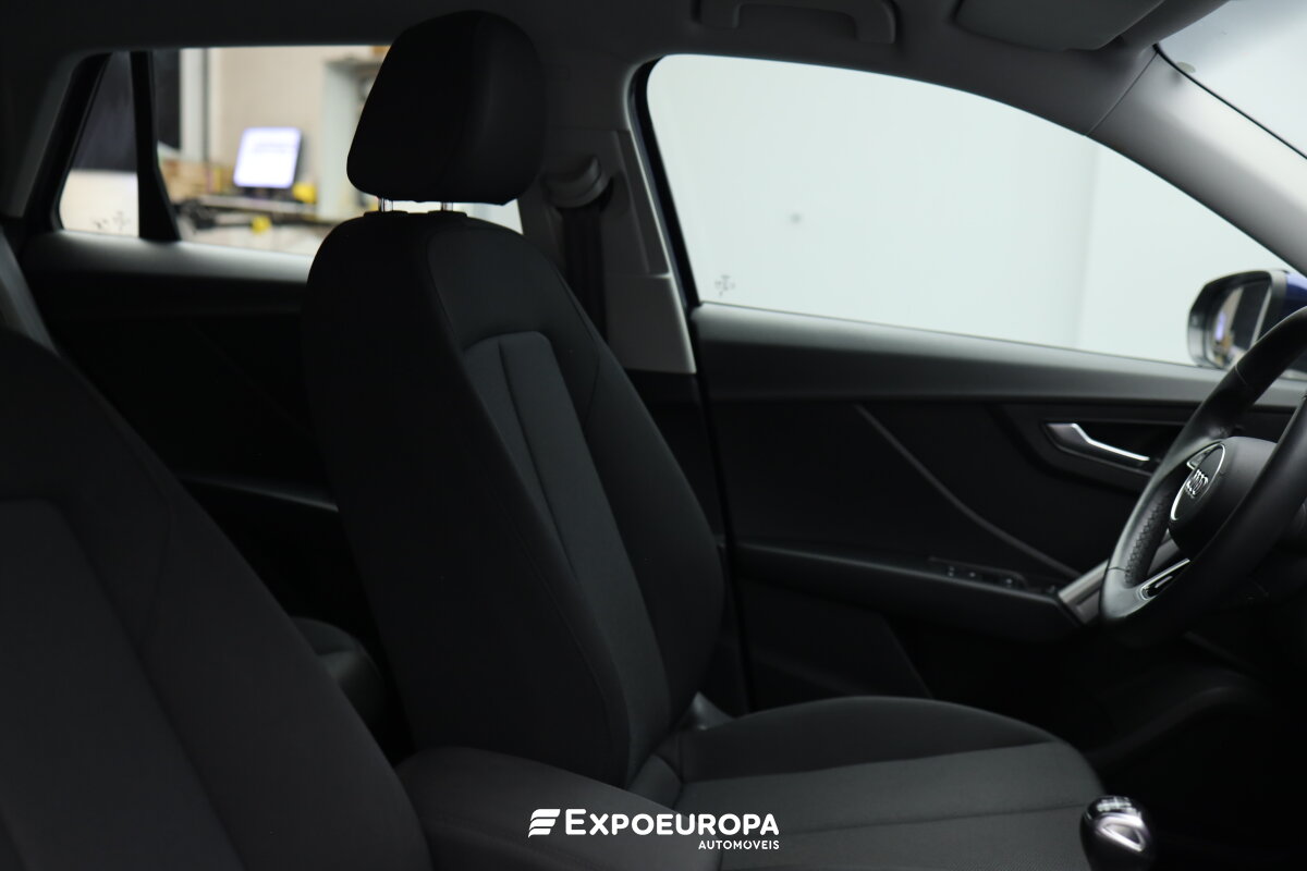 audi-q2-2023-gasolina-999cc