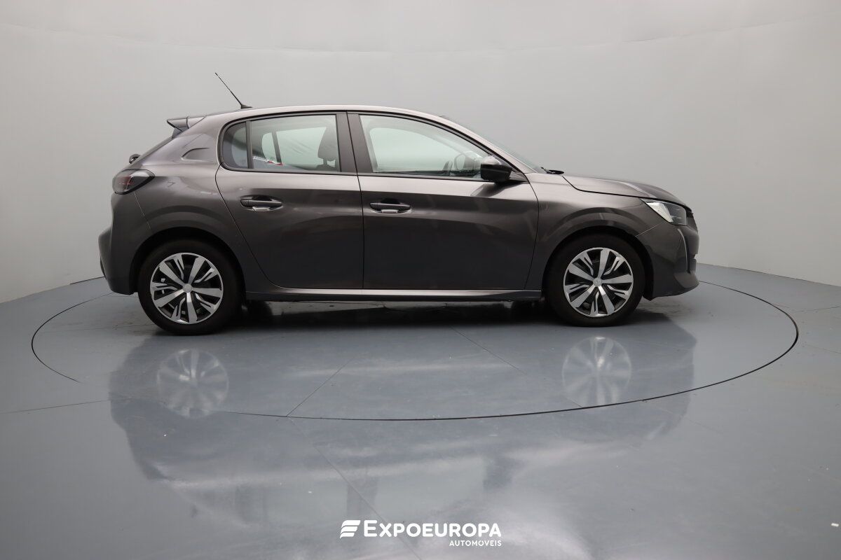 peugeot-208-2023-diesel-1499cc