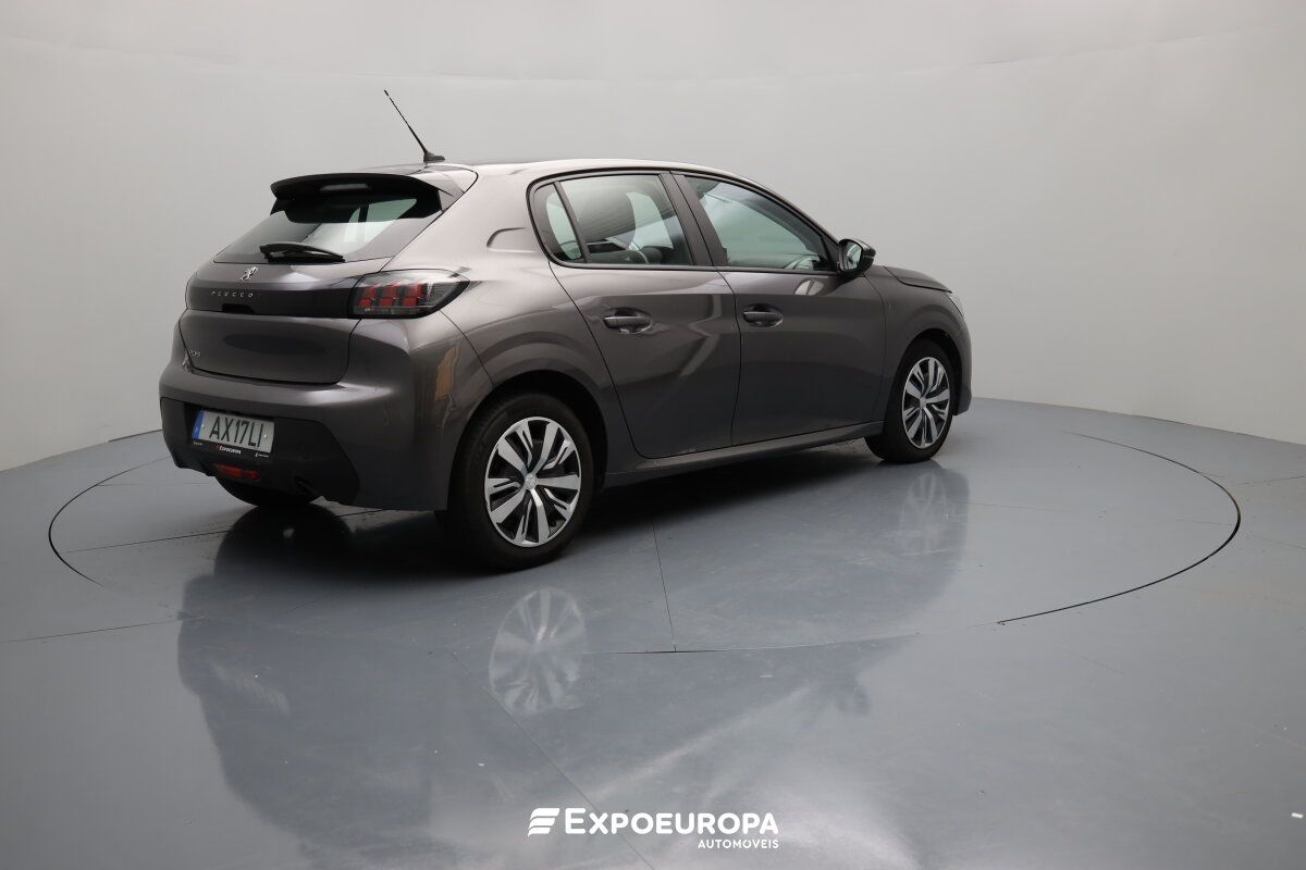 peugeot-208-2023-diesel-1499cc