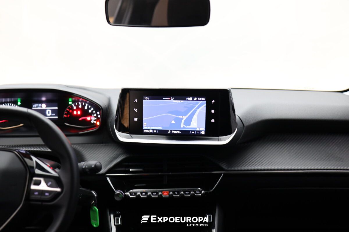 peugeot-208-2023-diesel-1499cc