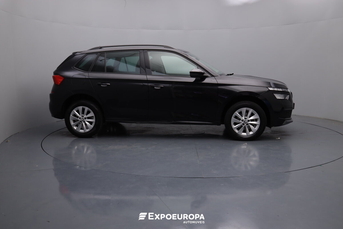 skoda-kamiq-2023-gasolina-999cc
