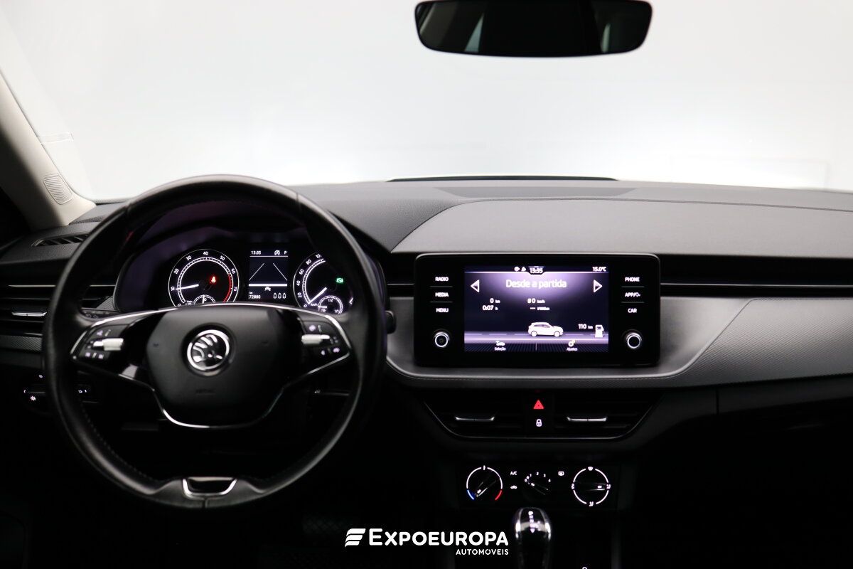 skoda-kamiq-2023-gasolina-999cc