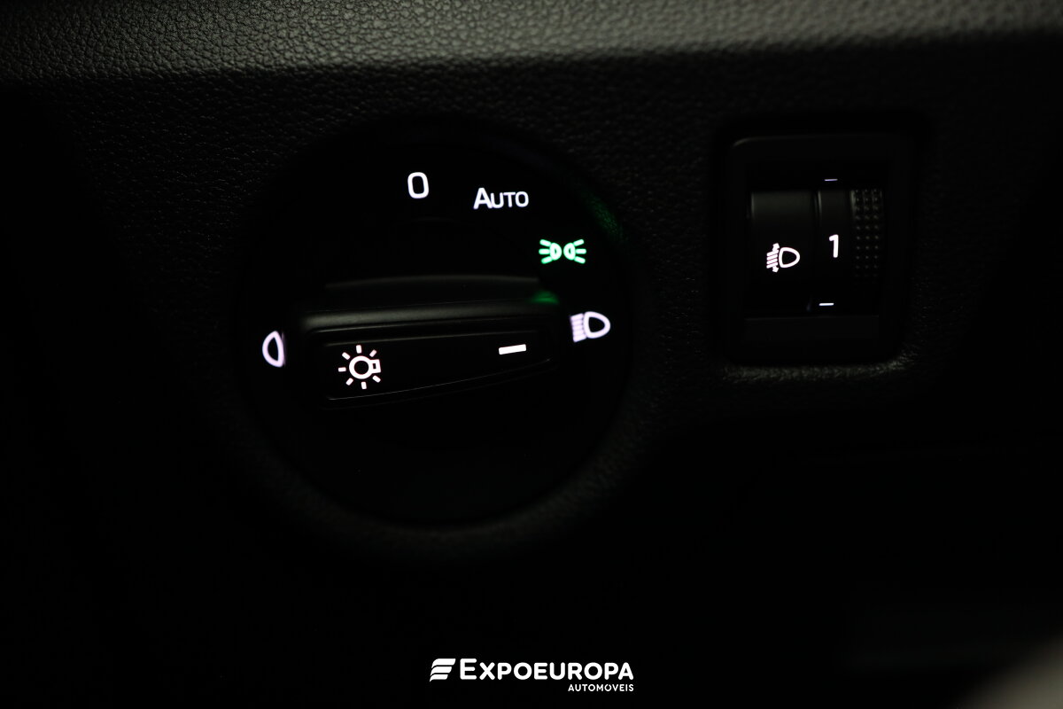 skoda-kamiq-2023-gasolina-999cc