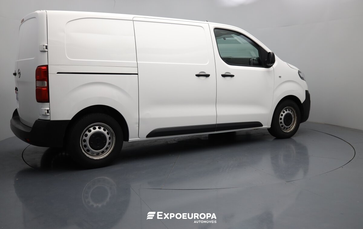 opel-vivaro-2022-diesel-1499cc